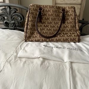 Michael morsel shoulder bag